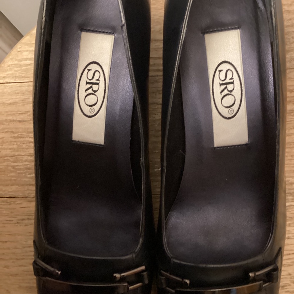 S.R.O. SRO DARK NAVY BLUE HEELS SZ 6M 1.5” - Picture 3 of 8